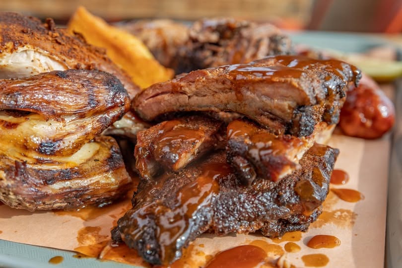 Magic Foods Catering / Rubbin' Butts BBQ